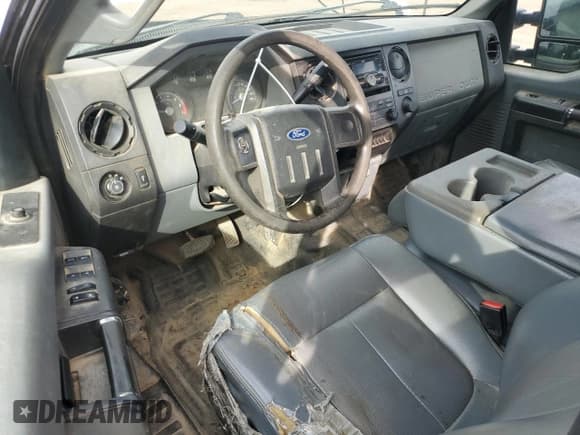 ✅ 2016 Ford F-250 XL • VIN: 1FT7W2A60GED36708 • Lot: 80917825. Wystawiony na Copart z przebiegiem 215 290 mil. Bezpłatny archiwum sprzedaży aukcyjnych z USA i szczegółowy raport historii pojazdu na DreamBid. Zdjęcie 8.