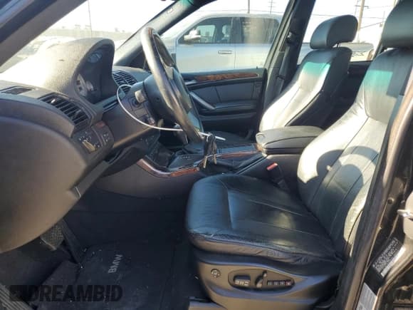 ✅ 2005 BMW X5 4.8is • VIN: 5UXFA93505LE83127 • Лот: 81653374. Опубликован ранее на Copart с пробегом 148 054 миль. Бесплатный доступ к архиву аукционных продаж из США и подробный отчёт об истории автомобиля на DreamBid. Изображение 7.