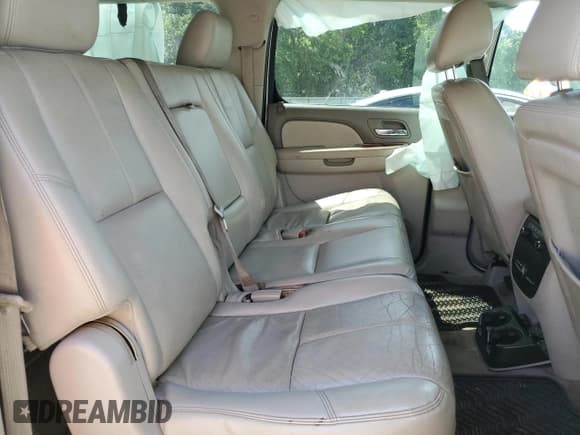 ✅ 2012 Chevrolet Suburban LT • VIN: 1GNSCJE09CR103875 • Lot: 59932075. Listed on Copart with Not provided. Free auction sales archive from the USA and detailed vehicle history report at DreamBid. Image 11.