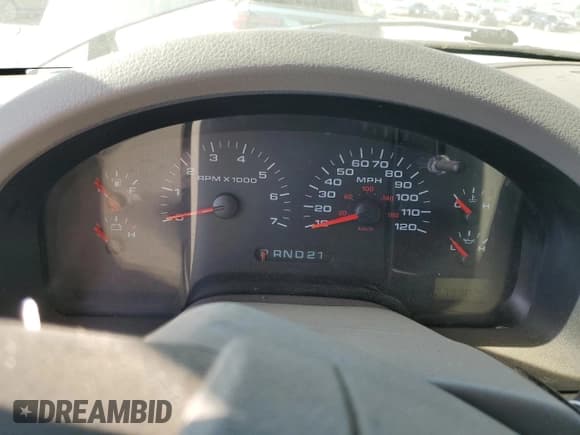 ✅ 2005 Ford F-150 XLT • VIN: 1FTRW12W35FB00417 • Lot: 60290235. Listed on Copart with 239,782 mi. Free auction sales archive from the USA and detailed vehicle history report at DreamBid. Image 9.