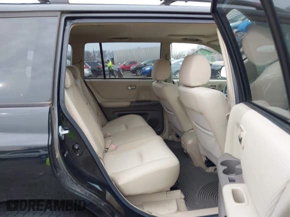 ✅ 2006 Toyota Highlander Limited • VIN: JTEEP21A160176516 • Лот: 43790828. Опубликован ранее на IAAI с пробегом 99 131 миль. Бесплатный доступ к архиву аукционных продаж из США и подробный отчёт об истории автомобиля на DreamBid. Изображение 8.