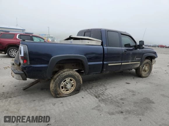 ✅ 2006 Chevrolet Silverado 2500HD Work Truck • VIN: 1GCHK29U46E171912 • Lot: 61402835. Wystawiony na Copart z przebiegiem Nie podano. Bezpłatny archiwum sprzedaży aukcyjnych z USA i szczegółowy raport historii pojazdu na DreamBid. Zdjęcie 3.