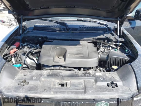 ✅ 2023 Land Rover Defender SE • VIN: SALEP7EU9P2222274 • Lot: 41804022. Listed on IAAI with 24,539 mi. Free auction sales archive from the USA and detailed vehicle history report at DreamBid. Image 10.