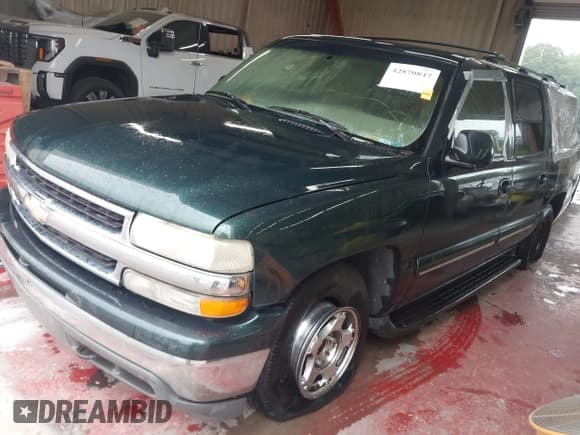 ✅ 2001 Chevrolet Suburban LS • VIN: 3GNEC16T51G247040 • Лот: 42870847. Опубликован ранее на IAAI с пробегом Не указан. Бесплатный доступ к архиву аукционных продаж из США и подробный отчёт об истории автомобиля на DreamBid. Изображение 2.