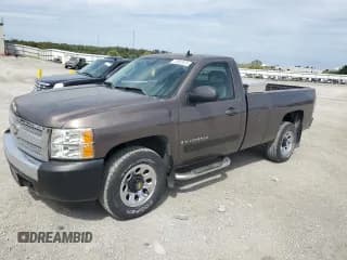 ✅ 2007 Chevrolet Silverado 1500 Work Truck • VIN: 1GCEC14C47Z542912 • Lot: 70020674. Listed on Copart with 122,315 mi. Free auction sales archive from the USA and detailed vehicle history report at DreamBid. Image 1.