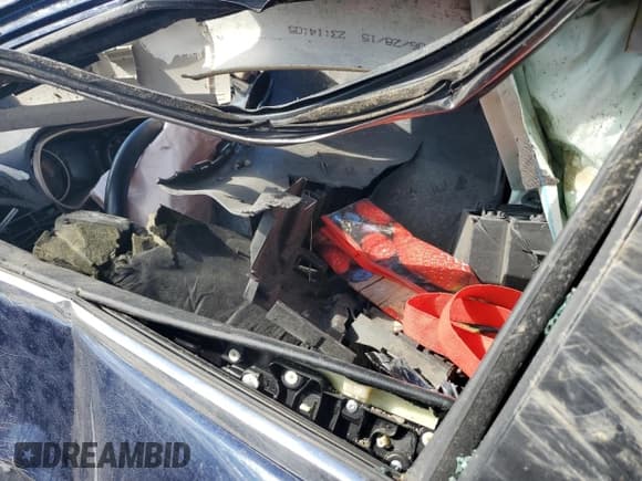 ✅ 2016 Jeep Cherokee Latitude • VIN: 1C4PJMCS7GW105660 • Lot: 86179265. Listed on Copart with Not provided. Free auction sales archive from the USA and detailed vehicle history report at DreamBid. Image 8.