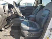 ✅ 2021 Ford Bronco Sport Outer Banks • VIN: 3FMCR9C66MRA93874 • Lot: 80272065. Wystawiony na Copart z przebiegiem 31 926 mil. Bezpłatny archiwum sprzedaży aukcyjnych z USA i szczegółowy raport historii pojazdu na DreamBid. Zdjęcie 7.