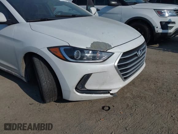 ✅ 2018 Hyundai Elantra Limited • VIN: 5NPD84LF7JH222590 • Lot: 42886347. Listed on IAAI with 137,600 mi. Free auction sales archive from the USA and detailed vehicle history report at DreamBid. Image 6.