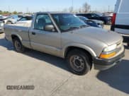 ✅ 2002 Chevrolet S-10 LS • VIN: 1GCCS145128222697 • Лот: 52048175. Опубликован ранее на Copart с пробегом 223 027 миль. Бесплатный доступ к архиву аукционных продаж из США и подробный отчёт об истории автомобиля на DreamBid. Изображение 4.