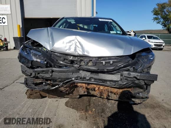 2025 Toyota Camry LE with VIN 4T1DAACK1SU061155, listed as a Copart auction lot 89503055 with Not provided miles and Salvage title. Bid and sale history available at DreamBid. Image 5.