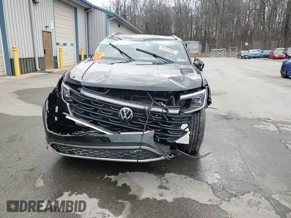 ✅ 2025 Volkswagen Atlas SEL • VIN: 1V2BE2CA7SC226305 • Lot: 93187995. Listed on Copart with Not provided. Free auction sales archive from the USA and detailed vehicle history report at DreamBid. Image 14.