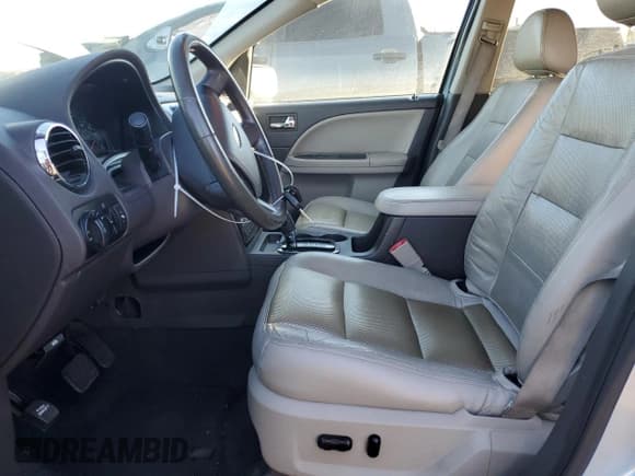 ✅ 2008 Ford Taurus X SEL • VIN: 1FMDK05WX8GA07917 • Lot: 83620464. Wystawiony na Copart z przebiegiem 187 252 mil. Bezpłatny archiwum sprzedaży aukcyjnych z USA i szczegółowy raport historii pojazdu na DreamBid. Zdjęcie 7.