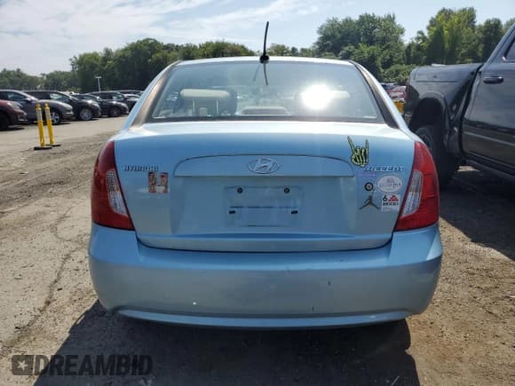 ✅ 2011 Hyundai Accent GLS • VIN: KMHCN4AC0BU543323 • Lot: 68493725. Listed on Copart with 167,916 mi. Free auction sales archive from the USA and detailed vehicle history report at DreamBid. Image 6.