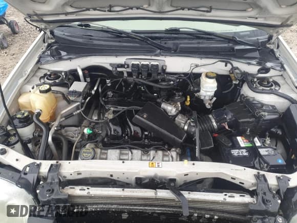 ✅ 2005 Ford Escape XLT • VIN: 1FMYU931X5KD62828 • Lot: 55139925. Listed on Copart with 108,704 mi. Free auction sales archive from the USA and detailed vehicle history report at DreamBid. Image 11.