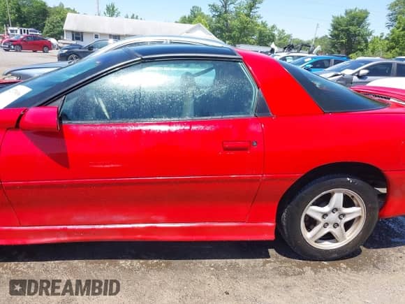 1999 Chevrolet Camaro z VIN 2G1FP22K5X2128770, wystawiony jako IAAI lot #42373016 z przebiegiem 96 991 mil mil oraz . Historia ofert i sprzedaży dostępna na DreamBid. Obrazek 14.