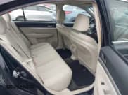 ✅ 2012 Subaru Legacy Premium • VIN: 4S3BMBG62C3018974 • Lot: 43781633. Wystawiony na IAAI z przebiegiem 154 833 mil. Bezpłatny archiwum sprzedaży aukcyjnych z USA i szczegółowy raport historii pojazdu na DreamBid. Zdjęcie 8.