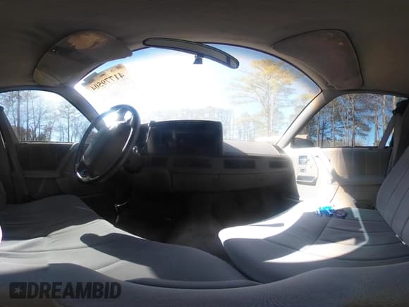 ✅ 1995 Oldsmobile Cutlass Ciera SL • VIN: 1G3AJ55M7S6414175 • Lot: 41779504. Wystawiony na IAAI z przebiegiem 75 657 mil. Bezpłatny archiwum sprzedaży aukcyjnych z USA i szczegółowy raport historii pojazdu na DreamBid. Zdjęcie 18.