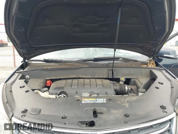 ✅ 2017 Chevrolet Traverse LT • VIN: 1GNKRGKD5HJ162145 • Lot: 43252658. Wystawiony na IAAI z przebiegiem 99 411 mil. Bezpłatny archiwum sprzedaży aukcyjnych z USA i szczegółowy raport historii pojazdu na DreamBid. Zdjęcie 10.