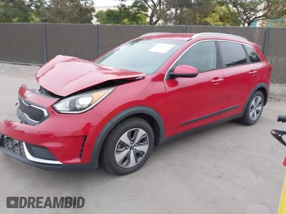 ✅ 2017 Kia Niro LX • VIN: KNDCB3LC5H5083566 • Lot: 42762579. Wystawiony na IAAI z przebiegiem 78 614 mil. Bezpłatny archiwum sprzedaży aukcyjnych z USA i szczegółowy raport historii pojazdu na DreamBid. Zdjęcie 17.