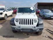✅ 2018 Jeep Wrangler Sport • VIN: 1C4GJXAN1JW293503 • Лот: 42121668. Опубликован ранее на IAAI с пробегом 40 545 миль. Бесплатный доступ к архиву аукционных продаж из США и подробный отчёт об истории автомобиля на DreamBid. Изображение 12.