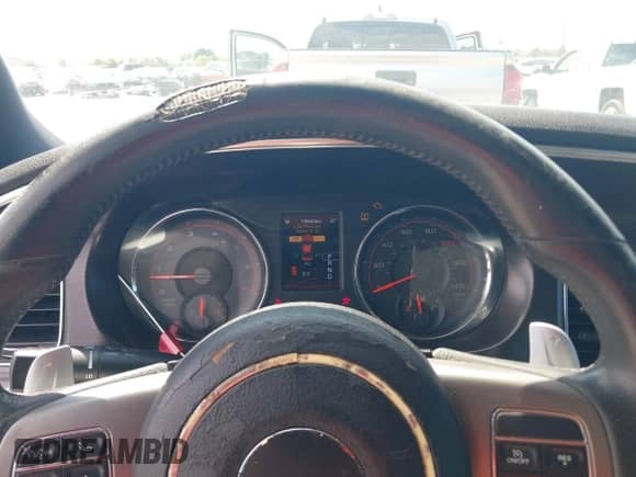 2014 Dodge Charger SXT Plus z VIN 2C3CDXHG2EH256675, wystawiony jako IAAI lot #43153204 z przebiegiem 139 843 mil mil oraz . Historia ofert i sprzedaży dostępna na DreamBid. Obrazek 7.