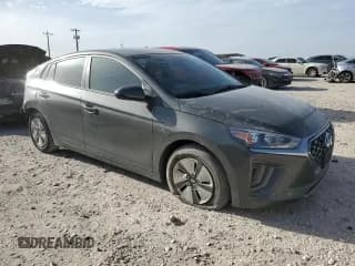 ✅ 2022 Hyundai Ioniq Blue • VIN: KMHC65LC2NU281535 • Lot: 48211845. Wystawiony na Copart z przebiegiem 43 953 mil. Bezpłatny archiwum sprzedaży aukcyjnych z USA i szczegółowy raport historii pojazdu na DreamBid. Zdjęcie 4.