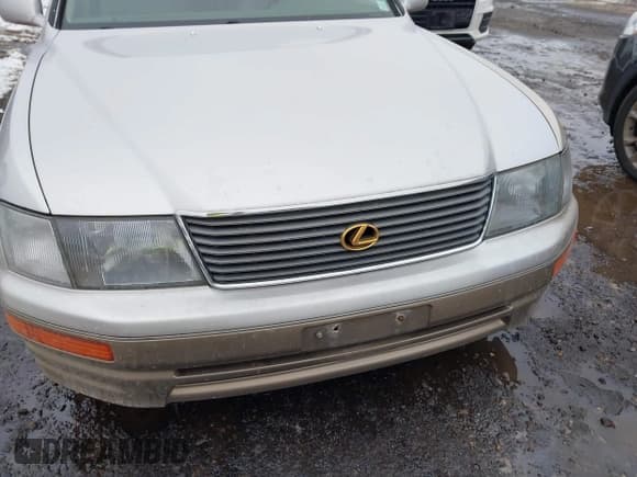 ✅ 1997 Lexus LS 400 • VIN: JT8BH28F8V0081244 • Лот: 41566572. Опубликован ранее на IAAI с пробегом 228 589 миль. Бесплатный доступ к архиву аукционных продаж из США и подробный отчёт об истории автомобиля на DreamBid. Изображение 6.