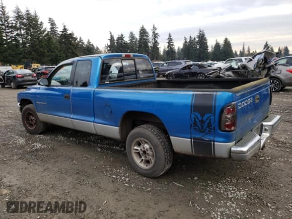 ✅ 1999 Dodge Dakota SLT • VIN: 1B7GL22X5XS207736 • Lot: 42440975. Wystawiony na Copart z przebiegiem 194 001 mil. Bezpłatny archiwum sprzedaży aukcyjnych z USA i szczegółowy raport historii pojazdu na DreamBid. Zdjęcie 2.