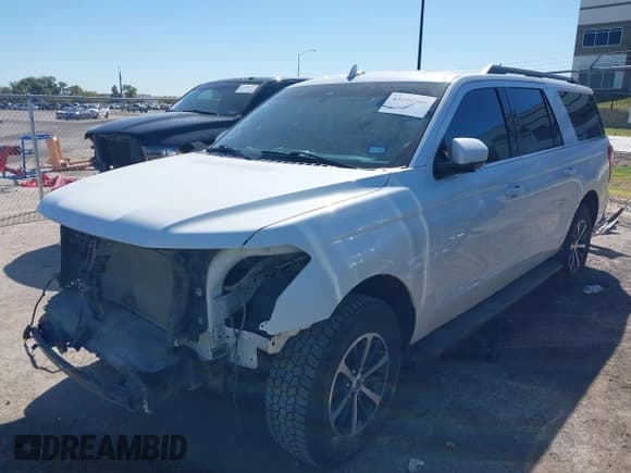 ✅ 2020 Ford Expedition Max XLT • VIN: 1FMJK1HT6LEA80832 • Lot: 43499740. Listed on IAAI with 99,705 mi. Free auction sales archive from the USA and detailed vehicle history report at DreamBid. Image 2.