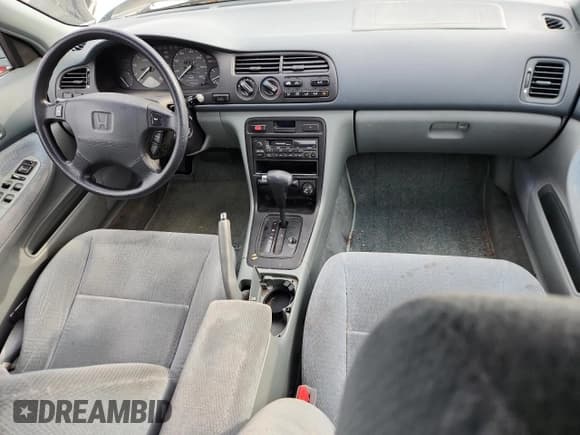 ✅ 1996 Honda Accord LX • VIN: 1HGCD5631TA146147 • Lot: 91059035. Listed on Copart with 163,768 mi. Free auction sales archive from the USA and detailed vehicle history report at DreamBid. Image 8.