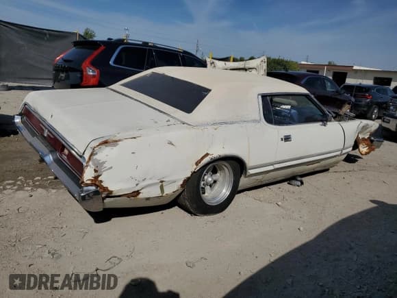 ✅ 1973 Ford Thunderbird • VIN: 3Y87A134470 • Lot: 72064275. Wystawiony na Copart z przebiegiem 23 572 mil. Bezpłatny archiwum sprzedaży aukcyjnych z USA i szczegółowy raport historii pojazdu na DreamBid. Zdjęcie 3.