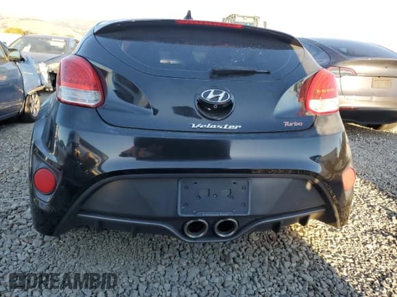 ✅ 2016 Hyundai Veloster Turbo Rally Edition • VIN: KMHTC6AE8GU256953 • Лот: 91122335. Опубликован ранее на Copart с пробегом 88 571 миль. Бесплатный доступ к архиву аукционных продаж из США и подробный отчёт об истории автомобиля на DreamBid. Изображение 6.