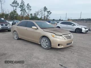 ✅ 2010 Toyota Camry XLE • VIN: 4T1BF3EK2AU025667 • Лот: 43787281. Опубликован ранее на IAAI с пробегом 253 290 миль. Бесплатный доступ к архиву аукционных продаж из США и подробный отчёт об истории автомобиля на DreamBid. Изображение 1.