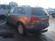 ✅ 2013 Kia Sorento LX • VIN: 5XYKTDA27DG336266 • Lot: 43696195. Listed on IAAI with 187,340 mi. Free auction sales archive from the USA and detailed vehicle history report at DreamBid. Image 3.