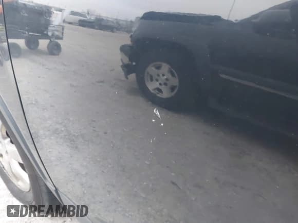 ✅ 2013 Kia Sorento LX • VIN: 5XYKT3A65DG418669 • Lot: 43803444. Listed on IAAI with 282,001 mi. Free auction sales archive from the USA and detailed vehicle history report at DreamBid. Image 13.