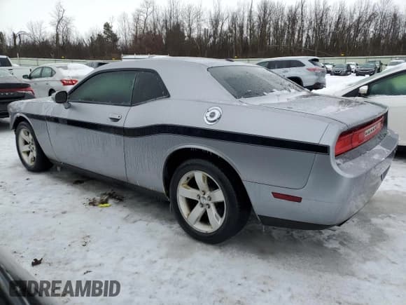 ✅ 2014 Dodge Challenger SXT • VIN: 2C3CDYAG1EH133742 • Lot: 43593845. Wystawiony na Copart z przebiegiem 84 211 mil. Bezpłatny archiwum sprzedaży aukcyjnych z USA i szczegółowy raport historii pojazdu na DreamBid. Zdjęcie 2.
