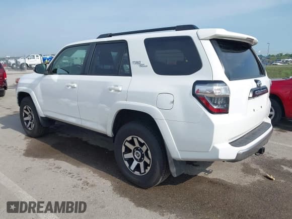 ✅ 2021 Toyota 4Runner TRD Off Road Premium • VIN: JTERU5JR6M5852122 • Lot: 42741232. Listed on IAAI with 54,953 mi. Free auction sales archive from the USA and detailed vehicle history report at DreamBid. Image 3.