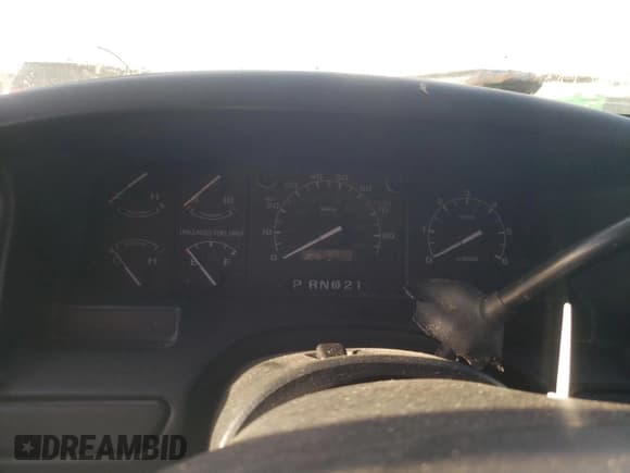 ✅ 1995 Ford Bronco Custom • VIN: 1FMEU15H6SLC05365 • Лот: 76349024. Опубликован ранее на Copart с пробегом Не указан. Бесплатный доступ к архиву аукционных продаж из США и подробный отчёт об истории автомобиля на DreamBid. Изображение 9.