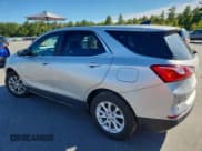 ✅ 2021 Chevrolet Equinox LT • VIN: 3GNAXUEV2MS128970 • Lot: 81745295. Wystawiony na Copart z przebiegiem 82 056 mil. Bezpłatny archiwum sprzedaży aukcyjnych z USA i szczegółowy raport historii pojazdu na DreamBid. Zdjęcie 2.