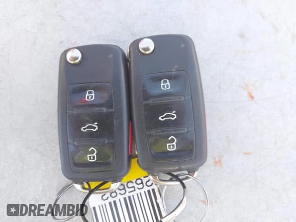 ✅ 2012 Volkswagen Jetta S • VIN: 3VW1K7AJ8CM427178 • Lot: 42174823. Wystawiony na IAAI z przebiegiem 117 144 mil. Bezpłatny archiwum sprzedaży aukcyjnych z USA i szczegółowy raport historii pojazdu na DreamBid. Zdjęcie 11.