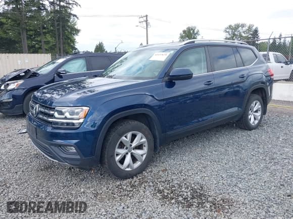✅ 2018 Volkswagen Atlas SE • VIN: 1V2KR2CAXJC516881 • Lot: 42137675. Wystawiony na IAAI z przebiegiem 99 622 mil. Bezpłatny archiwum sprzedaży aukcyjnych z USA i szczegółowy raport historii pojazdu na DreamBid. Zdjęcie 18.