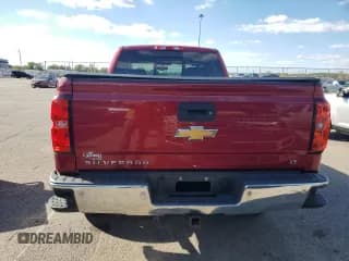 ✅ 2018 Chevrolet Silverado 1500 LT • VIN: 1GCVKREH9JZ196679 • Лот: 82341455. Опубликован ранее на Copart с пробегом 104 723 миль. Бесплатный доступ к архиву аукционных продаж из США и подробный отчёт об истории автомобиля на DreamBid. Изображение 6.