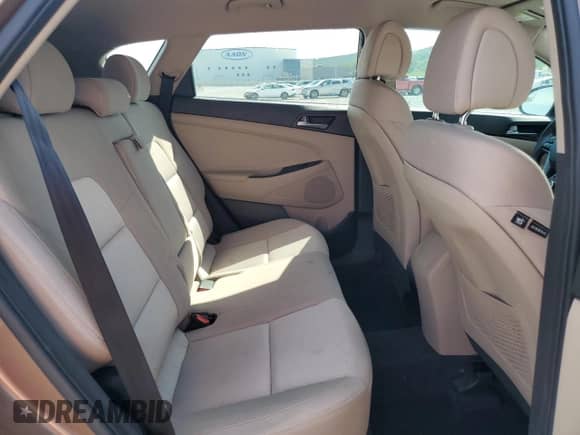 2016 Hyundai Tucson Sport с VIN KM8J33A26GU201462, выставлен на аукционе Copart как лот 84285965 с пробегом 63 017 миль миль и Списание • Salvage title. История ставок и продаж доступна на DreamBid. Изображение 11.