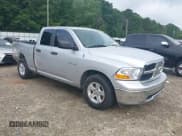 ✅ 2009 Dodge 1500 ST • VIN: 1D3HB18P69S742867 • Lot: 42445968. Wystawiony na IAAI z przebiegiem 204 860 mil. Bezpłatny archiwum sprzedaży aukcyjnych z USA i szczegółowy raport historii pojazdu na DreamBid. Zdjęcie 1.