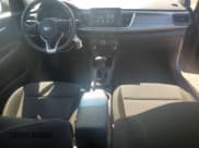 ✅ 2019 Kia Rio S • VIN: 3KPA25AB7KE201495 • Lot: 80586995. Wystawiony na Copart z przebiegiem 64 181 mil. Bezpłatny archiwum sprzedaży aukcyjnych z USA i szczegółowy raport historii pojazdu na DreamBid. Zdjęcie 8.