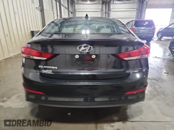 ✅ 2018 Hyundai Elantra Value Edition • VIN: 5NPD84LF3JH218617 • Лот: 72022915. Опубликован ранее на Copart с пробегом 126 005 миль. Бесплатный доступ к архиву аукционных продаж из США и подробный отчёт об истории автомобиля на DreamBid. Изображение 6.