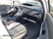 ✅ 2014 Toyota Prius Four • VIN: JTDKN3DU5E1797517 • Lot: 42425777. Wystawiony na IAAI z przebiegiem 134 145 mil. Bezpłatny archiwum sprzedaży aukcyjnych z USA i szczegółowy raport historii pojazdu na DreamBid. Zdjęcie 5.