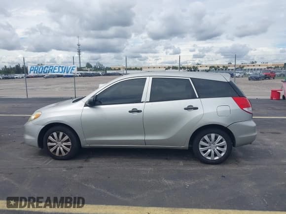 ✅ 2004 Toyota Matrix Std • VIN: 2T1KR32E44C313265 • Lot: 43246714. Listed on IAAI with 135,180 mi. Free auction sales archive from the USA and detailed vehicle history report at DreamBid. Image 14.