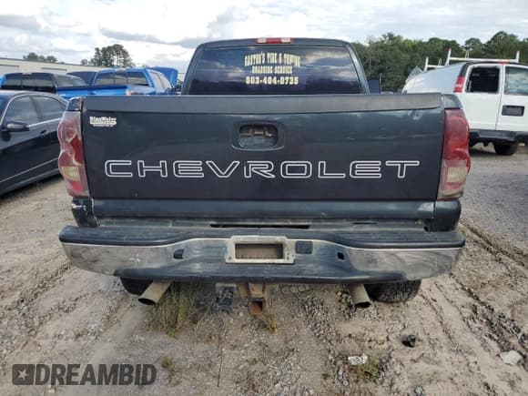 ✅ 2003 Chevrolet Silverado 2500HD LS • VIN: 1GCHC29U23E198146 • Лот: 73506314. Опубликован ранее на Copart с пробегом 232 549 миль. Бесплатный доступ к архиву аукционных продаж из США и подробный отчёт об истории автомобиля на DreamBid. Изображение 6.