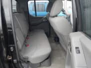 ✅ 2015 Nissan Frontier SV • VIN: 1N6AD0ER1FN725339 • Lot: 43735784. Wystawiony na IAAI z przebiegiem 141 806 mil. Bezpłatny archiwum sprzedaży aukcyjnych z USA i szczegółowy raport historii pojazdu na DreamBid. Zdjęcie 8.